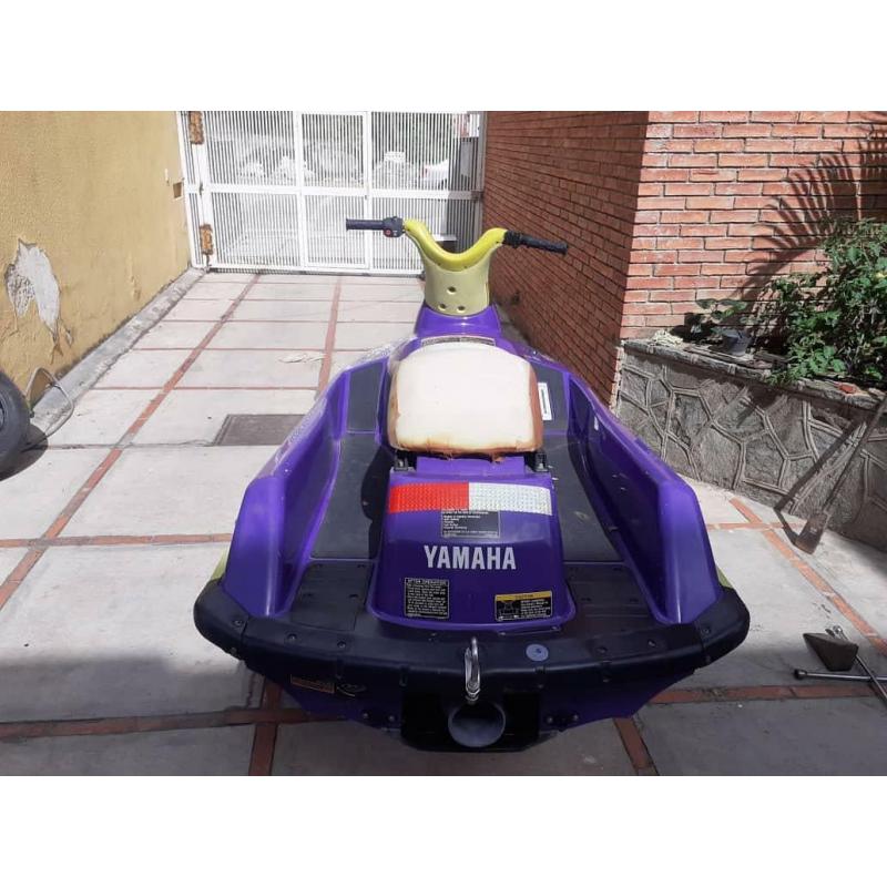 Se vende Moto de Agua YAMAHA VXR