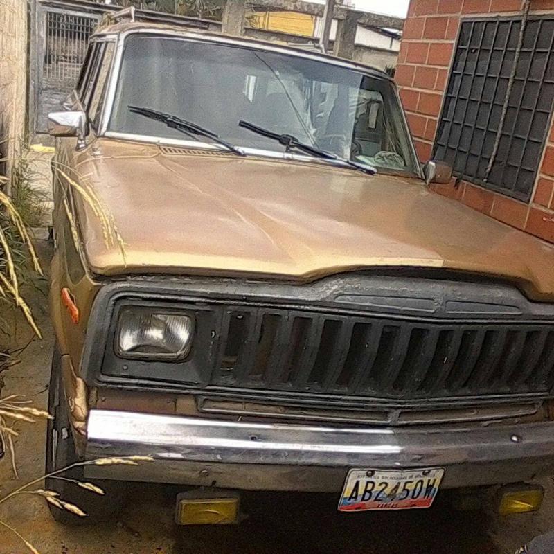 Se vende wagoneer 81  850$